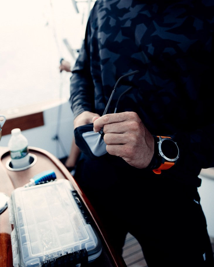 Billfisher Hooded Long Sleeve Performance Tee - QXO